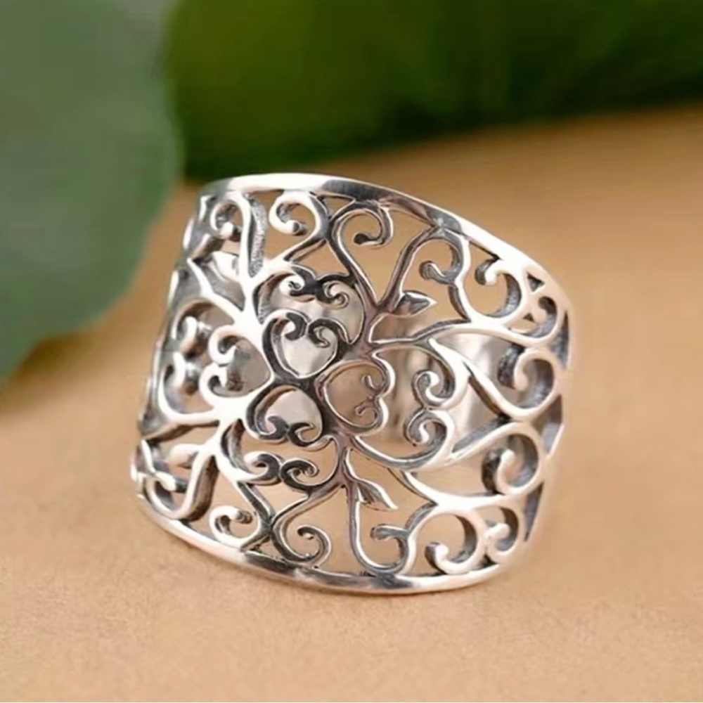 Size 7 Filigree Ring